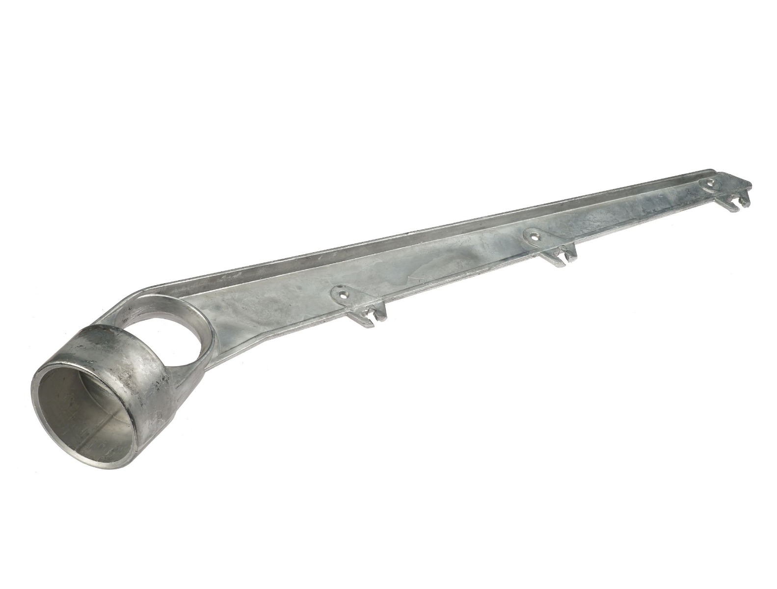 Detail of aluminium external barbed wire bracket 60° for 3 wires, suitable for 60 mm round tubes, available in aluminium or green.