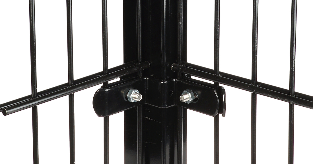 Detail corner bracket 60 x 40 mm double rod mesh panel fence post